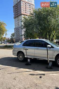 Седан Mitsubishi Lancer 2004 в 