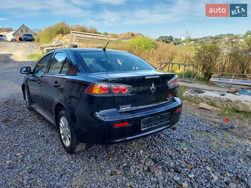 Седан Mitsubishi Lancer 2012 в Виннице