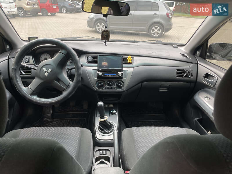 Седан Mitsubishi Lancer 2008 в Буске