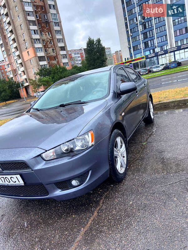 Седан Mitsubishi Lancer 2008 в Черкассах