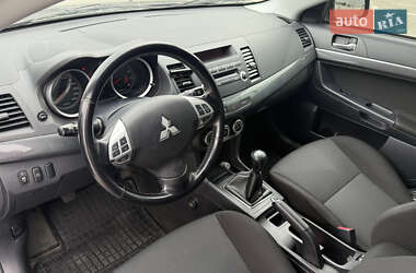 Хэтчбек Mitsubishi Lancer 2009 в 