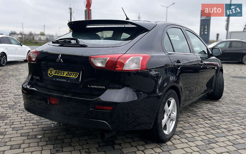 Хетчбек Mitsubishi Lancer 2009 в Мукачевому