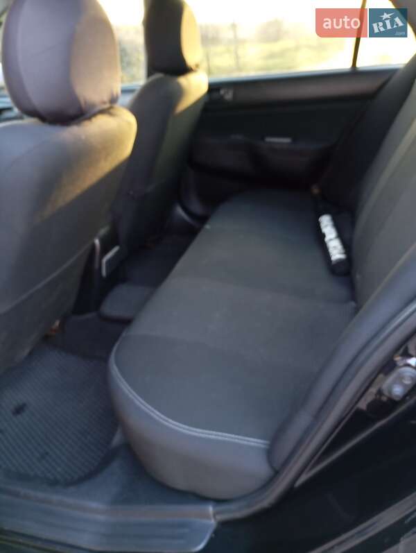 Седан Mitsubishi Lancer 2006 в Кропивницком