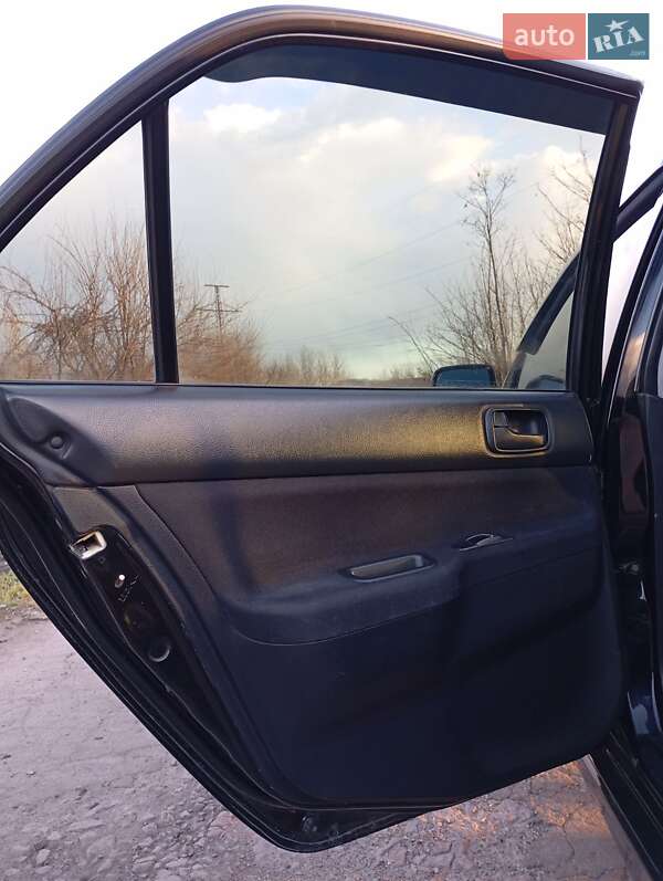 Седан Mitsubishi Lancer 2006 в Кропивницком