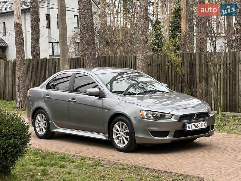 Mitsubishi Lancer 2016