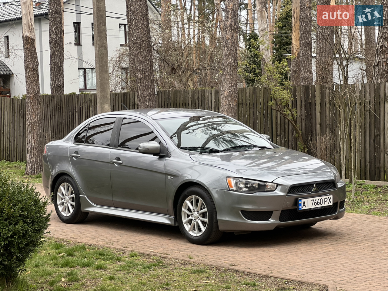 2016 Mitsubishi Lancer - мініатюра 16