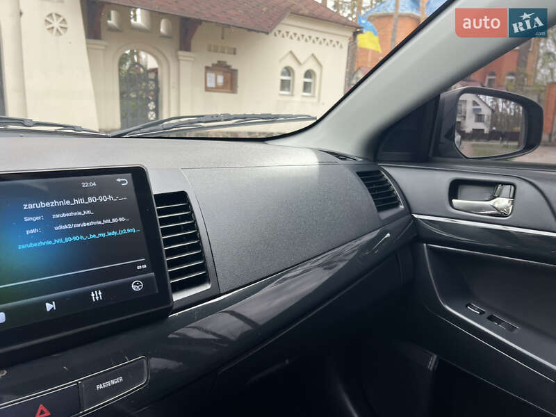 Седан Mitsubishi Lancer 2016 в Києві