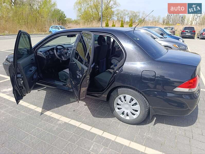Седан Mitsubishi Lancer 2008 в Пустомытах