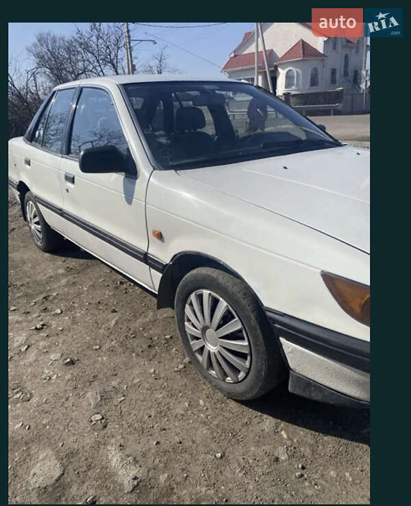 Лифтбек Mitsubishi Lancer 1990 в Борисполе