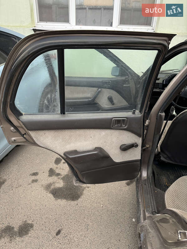Седан Mitsubishi Lancer 1989 в Измаиле фото 7 Седан Mitsubishi Lancer 1989 в Измаиле