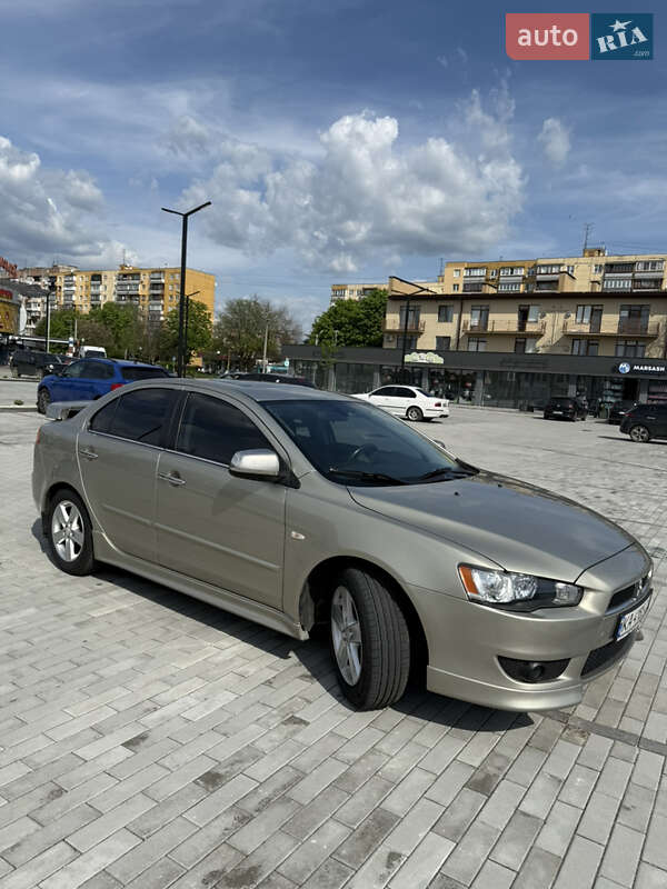 Седан Mitsubishi Lancer 2008 в Ужгороді