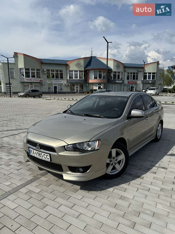 Седан Mitsubishi Lancer 2008 в Ужгороді