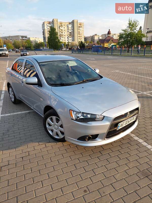 Mitsubishi Lancer 2013