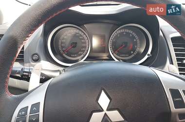 Хетчбек Mitsubishi Lancer 2009 в 
