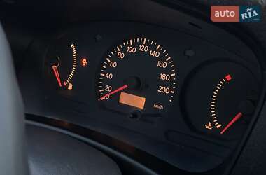 Седан Mitsubishi Lancer 2001 в 
