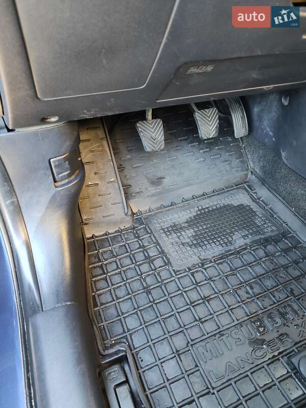 Седан Mitsubishi Lancer 2008 в Одессе