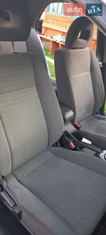 Седан Mitsubishi Lancer 2004 в Яремчі