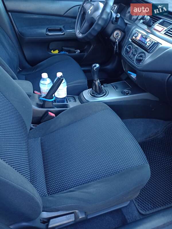 Седан Mitsubishi Lancer 2007 в Днепре