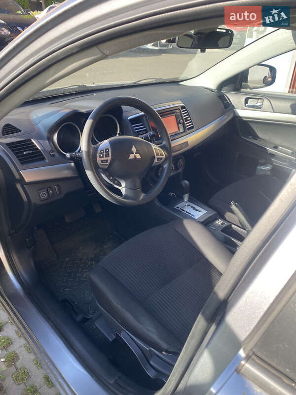 Седан Mitsubishi Lancer 2014 в Киеве