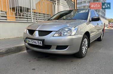 Седан Mitsubishi Lancer 2004 в Одессе
