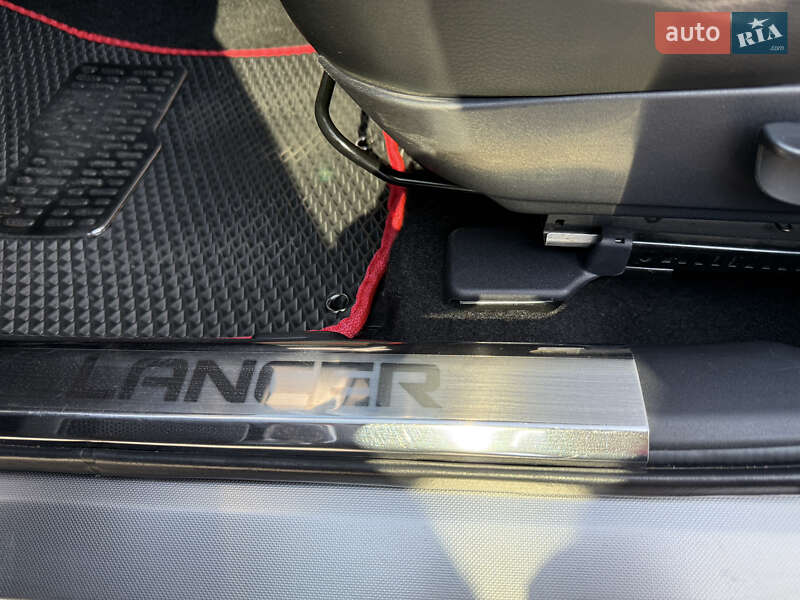 Седан Mitsubishi Lancer 2008 в Подольске