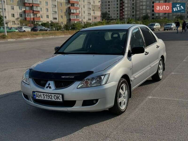 Mitsubishi Lancer 2005