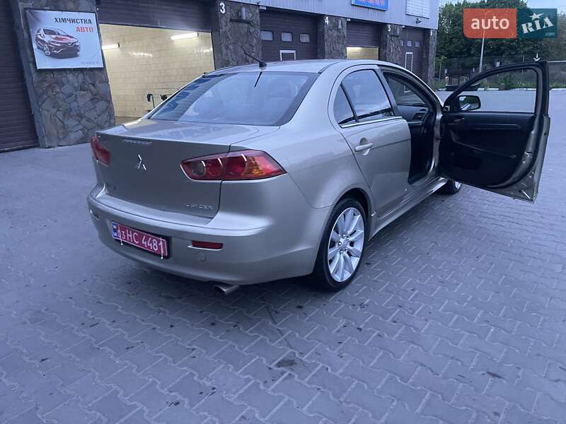 Седан Mitsubishi Lancer 2008 в Луцьку