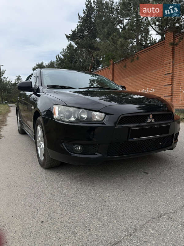 Седан Mitsubishi Lancer 2008 в Днепре