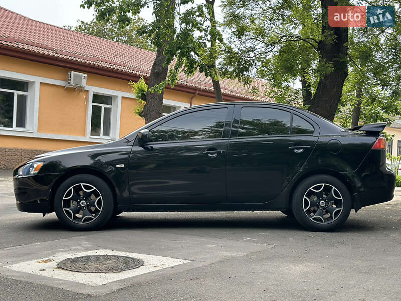 Седан Mitsubishi Lancer 2008 в Ізмаїлі