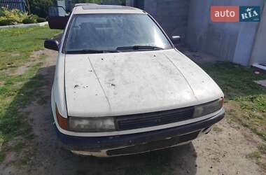 Лифтбек Mitsubishi Lancer 1990 в Радивилове