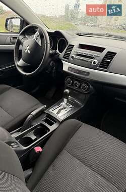 Седан Mitsubishi Lancer 2011 в 