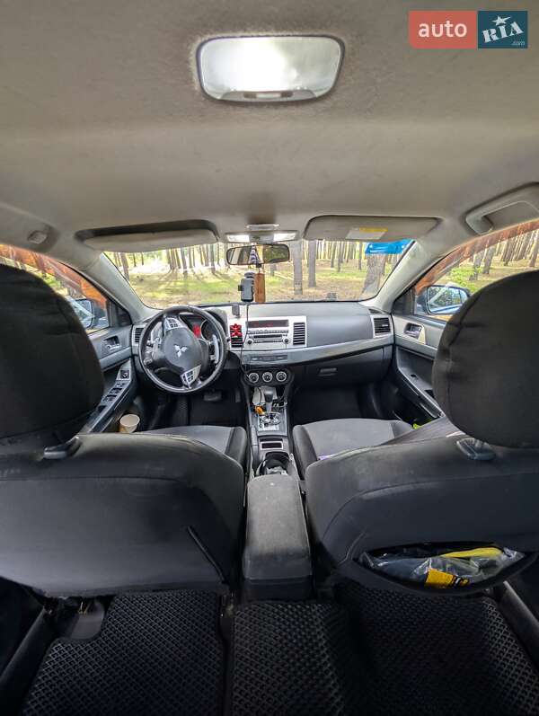 Седан Mitsubishi Lancer 2007 в Рава-Русской