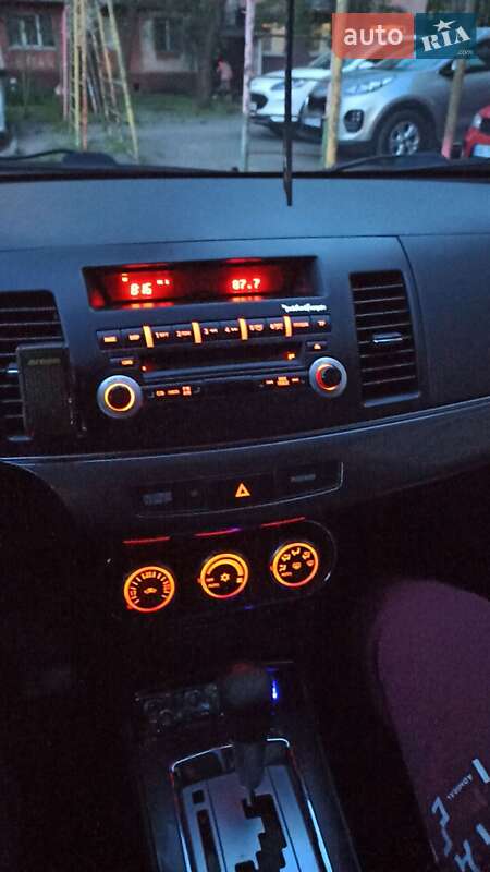 Хэтчбек Mitsubishi Lancer 2009 в Кривом Роге