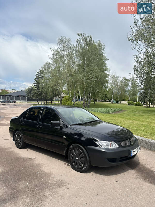 Седан Mitsubishi Lancer 2006 в 