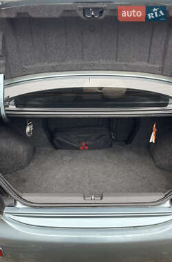 Седан Mitsubishi Lancer 2006 в 