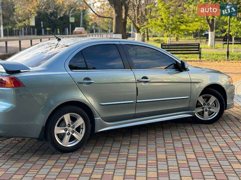 Седан Mitsubishi Lancer 2008 в Сараті