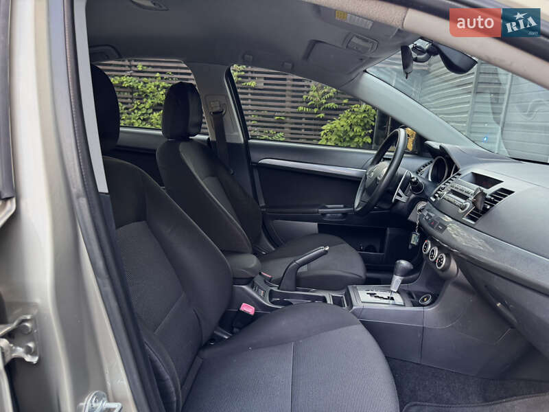 Седан Mitsubishi Lancer 2007 в Києві