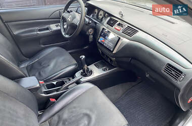 Седан Mitsubishi Lancer 2004 в 