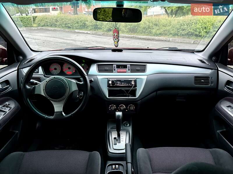 Седан Mitsubishi Lancer 2007 в Киеве