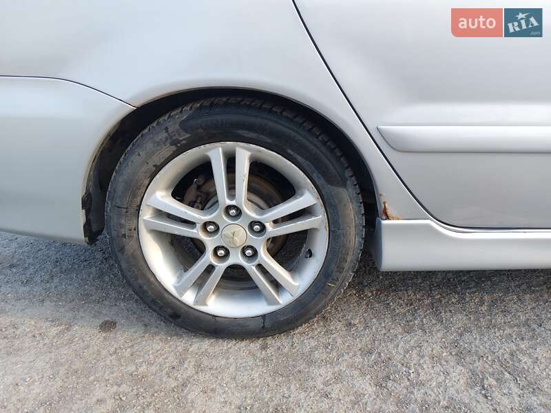 Седан Mitsubishi Lancer 2005 в Каменец-Подольском