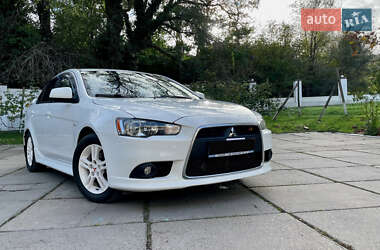 Седан Mitsubishi Lancer 2011 в 