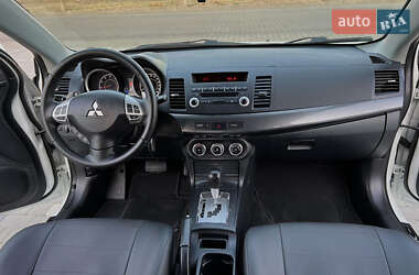Седан Mitsubishi Lancer 2011 в 