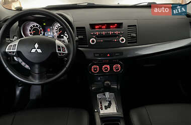 Седан Mitsubishi Lancer 2011 в 