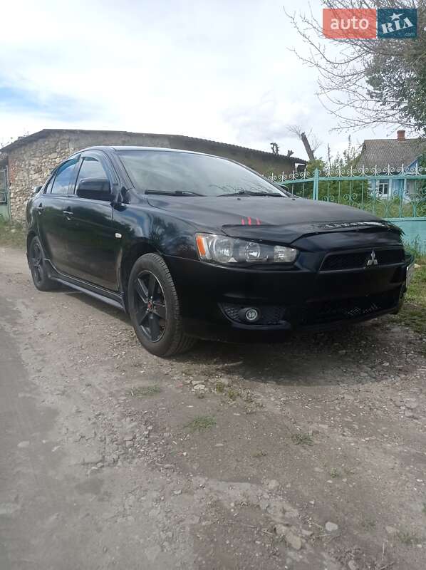 Хэтчбек Mitsubishi Lancer 2008 в Могилев-Подольске