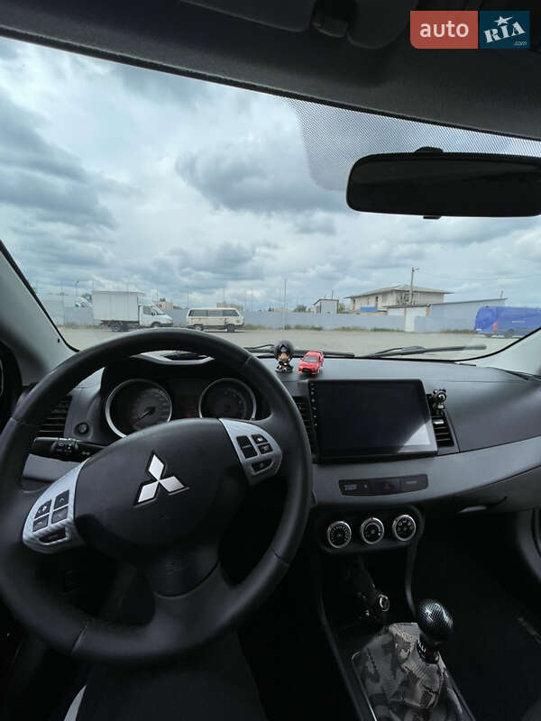 Седан Mitsubishi Lancer 2007 в Києві