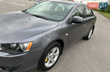 Седан Mitsubishi Lancer 2011 в 