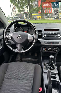 Седан Mitsubishi Lancer 2011 в 