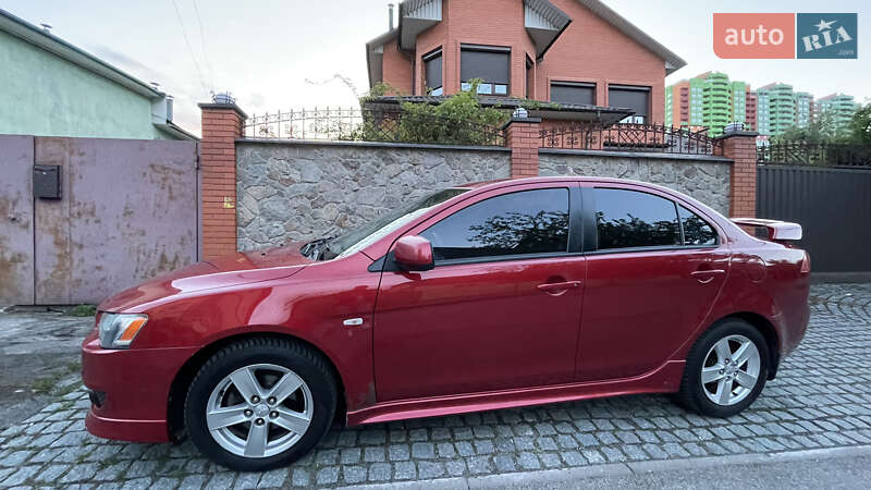 Седан Mitsubishi Lancer 2008 в Киеве