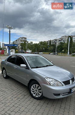 Седан Mitsubishi Lancer 2006 в Киеве