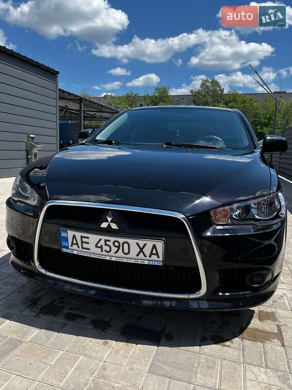Mitsubishi Lancer 2013